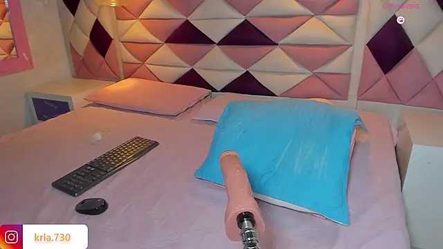 Snapshot of _kaarla_ chatting on 02-27-25, 09:11  kaarla  online show from 02-27-25, 09:11