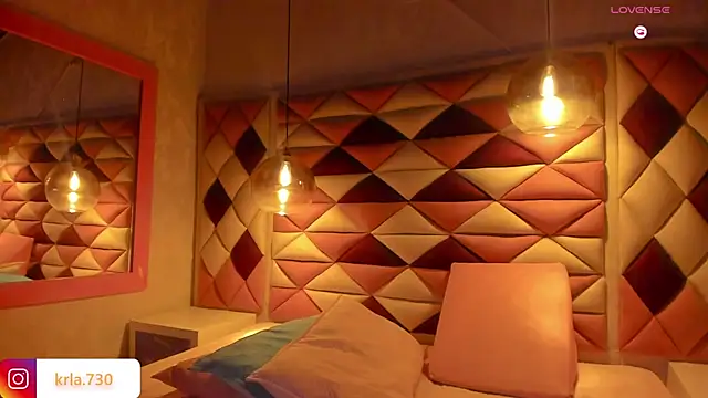 Snapshot of _kaarla_ chatting on 03-06-25, 03:13  kaarla  online show from 03-06-25, 03:13