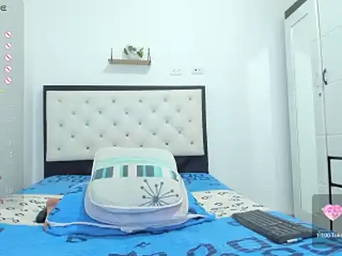 CuteLatinaxx online show from 12-06-24, 03:44