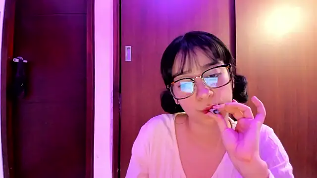  Lunnaa  online show from 12-18-24, 03:26