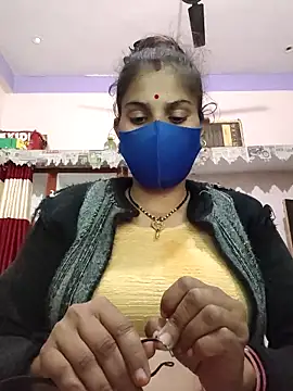 Snapshot of maahi-satva chatting on 12-18-25, 11:05 maahi-satva online show from 12-18-25, 11:05