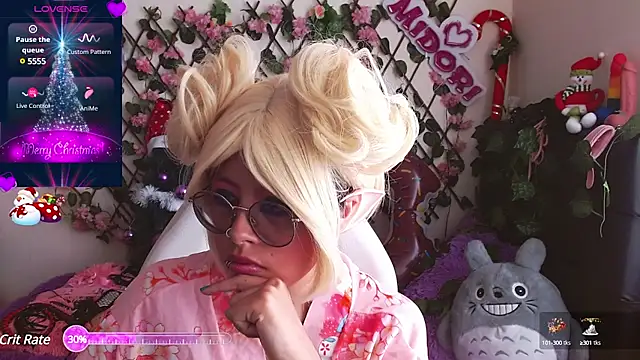 MidoriQuiinn online show from 12-18-24, 05:00