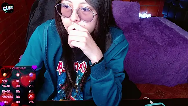 MidoriQuiinn online show from 06-12-26, 06:29