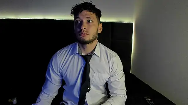 alejandro  2 online show from 09-25-25, 02:21