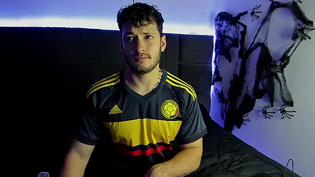 alejandro  2 online show from 11-04-25, 10:42