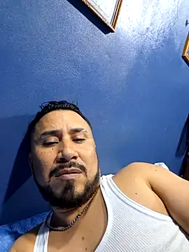 Eumanzor online show from 11-26-25, 02:23