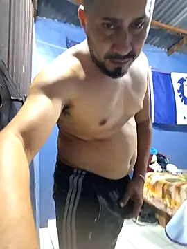 Eumanzor online show from 04-17-26, 02:03