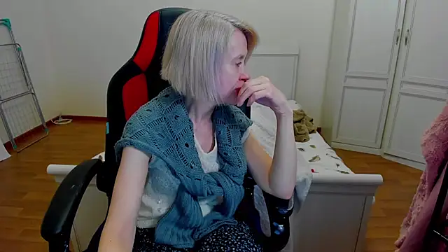 Snapshot of aminalive chatting on 10-01-25, 05:08 aminalive online show from 10-01-25, 05:08