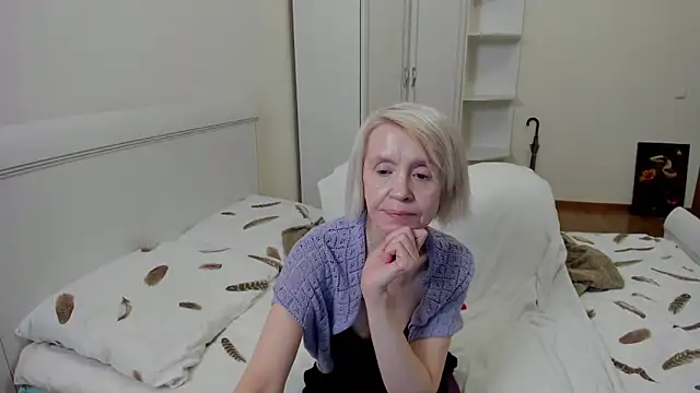 Snapshot of aminalive chatting on 11-04-25, 08:41 aminalive online show from 11-04-25, 08:41