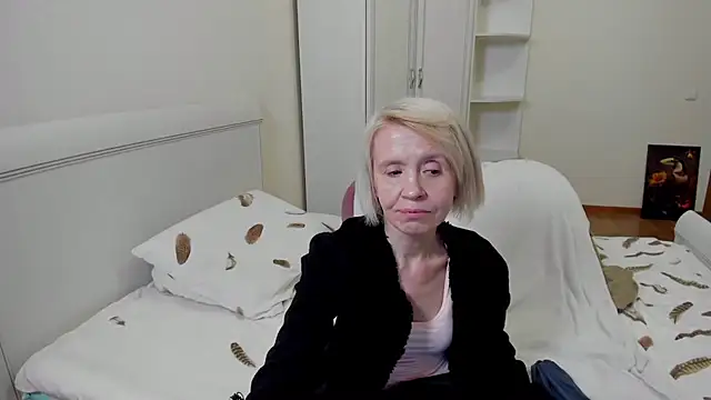 Snapshot of aminalive chatting on 11-15-25, 06:04 aminalive online show from 11-15-25, 06:04