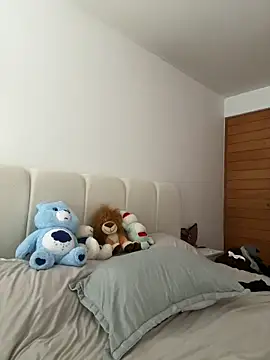 oriana zoeee online show from 04-05-26, 05:43