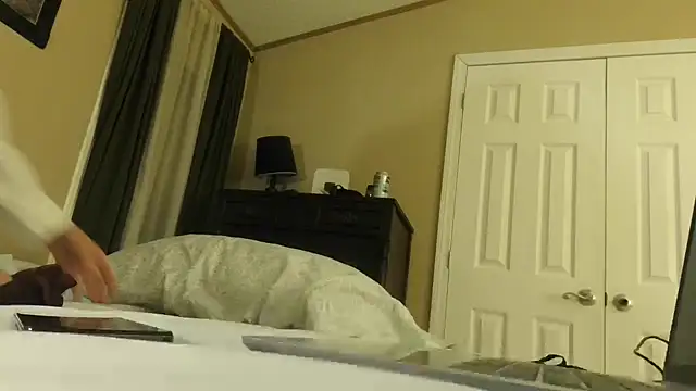 Snapshot of KatieDomme chatting on 01-26-25, 01:31 KatieDomme online show from 01-26-25, 01:31