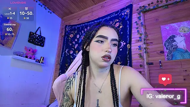 valenor  online show from 11-26-25, 03:07