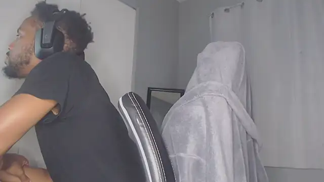 Snapshot of ChrisVacher chatting on 12-28-24, 04:08 ChrisVacher online show from 12-28-24, 04:08