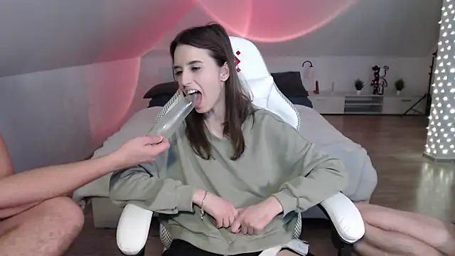 -Yummybabes- online show from 02-21-25, 08:27