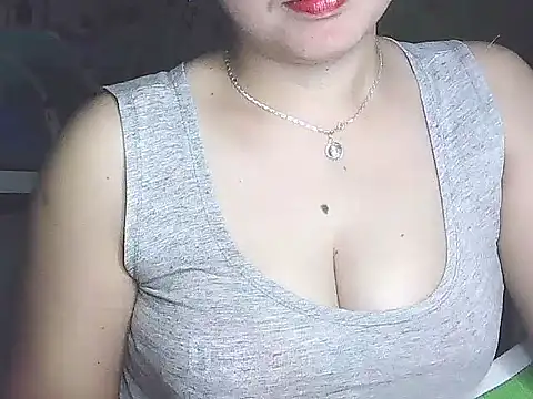 Snapshot of lovely_samxxx24 chatting on 01-11-25, 01:22 lovely samxxx24 online show from 01-11-25, 01:22