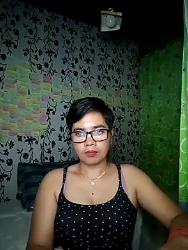 Snapshot of lovely_samxxx24 chatting on 02-19-25, 02:23 lovely samxxx24 online show from 02-19-25, 02:23