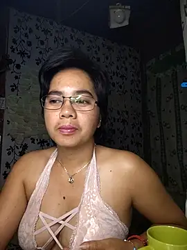 Snapshot of lovely_samxxx24 chatting on 09-20-25, 08:21 lovely samxxx24 online show from 09-20-25, 08:21