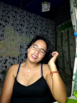 Snapshot of lovely_samxxx24 chatting on 10-10-25, 01:37 lovely samxxx24 online show from 10-10-25, 01:37