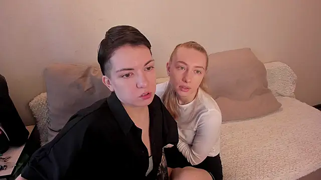 secret dreams   online show from 02-24-25, 08:27