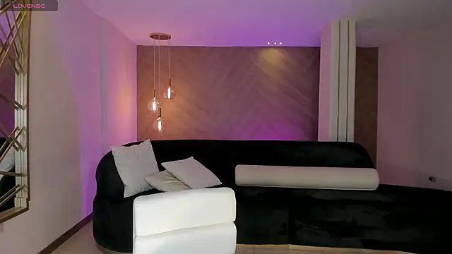 NiaHolland online show from 02-09-26, 06:34