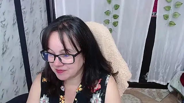 Sonialorens  online show from 02-21-25, 06:04