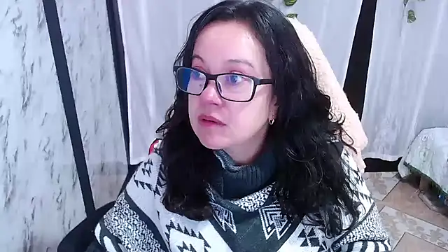 Sonialorens  online show from 03-07-25, 12:34