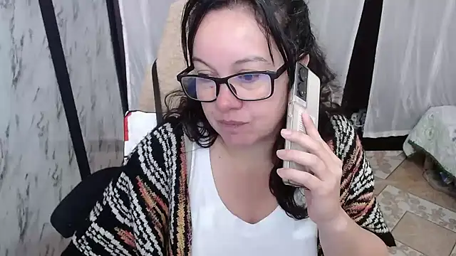 Sonialorens  online show from 03-08-25, 05:22