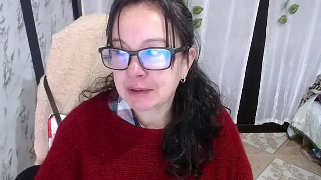 Sonialorens  online show from 03-18-25, 12:58