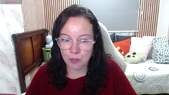Snapshot of Sonialorens_ chatting on 05-27-26, 04:37 Sonialorens online show from 05-27-26, 04:37