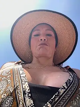 angelitasexy81 online show from 04-26-26, 10:35