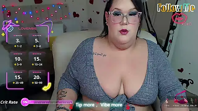 Snapshot of GiannaMorrys chatting on 11-30-25, 02:32 GiannaMorrys online show from 11-30-25, 02:32