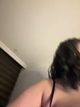 Snapshot of IamSashaLuv chatting on 02-17-25, 04:09 IamSashaLuv online show from 02-17-25, 04:09