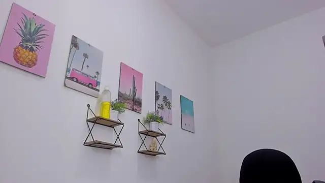 Snapshot of Emma_lean chatting on 12-05-25, 12:03 Emma lean online show from 12-05-25, 12:03