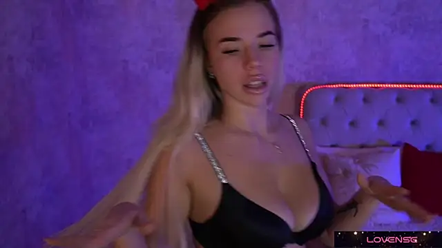 Snapshot of Sexy_Ira chatting on 02-07-25, 08:55 Sexy Ira online show from 02-07-25, 08:55