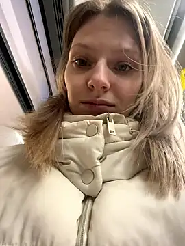 MaryHiggins online show from 02-12-25, 03:05