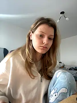 MaryHiggins online show from 09-17-25, 12:40