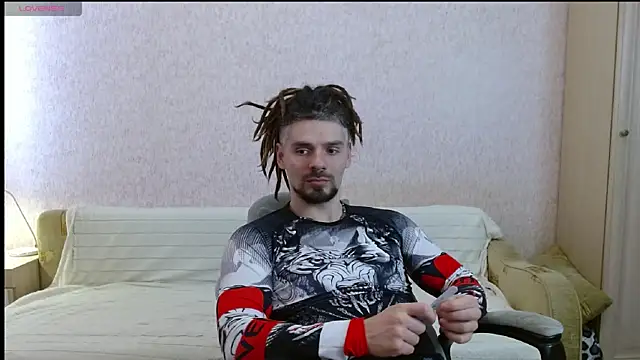 Aestheticguy101 online show from 03-28-26, 08:47