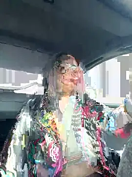 Snapshot of LexiCoco chatting on 03-05-25, 04:13 LexiCoco online show from 03-05-25, 04:13