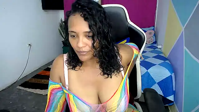 Snapshot of marysol83 chatting on 02-02-25, 01:23 marysol83 online show from 02-02-25, 01:23