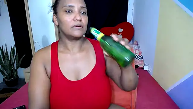 Snapshot of marysol83 chatting on 03-02-25, 06:51 marysol83 online show from 03-02-25, 06:51