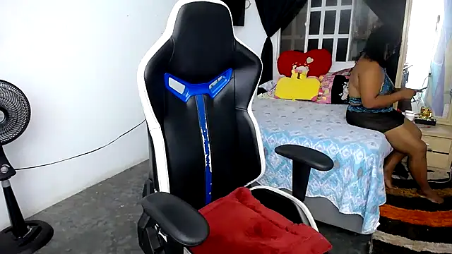 Snapshot of marysol83 chatting on 03-08-25, 02:45 marysol83 online show from 03-08-25, 02:45