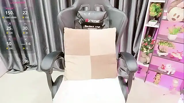 Yuki-yio online show from 01-19-26, 01:20