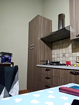 Snapshot of CRHYSTEL chatting on 02-27-25, 07:47 CRHYSTEL online show from 02-27-25, 07:47