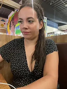 Snapshot of Emma_Wish chatting on 03-20-25, 06:53 Emma Wish online show from 03-20-25, 06:53