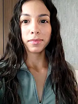 Snapshot of Angelinalombardi_ chatting on 03-13-25, 10:54 Angelinalombardi online show from 03-13-25, 10:54