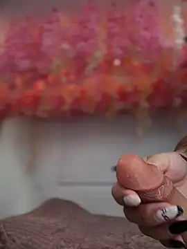 seraphine23 online show from 03-07-26, 09:56