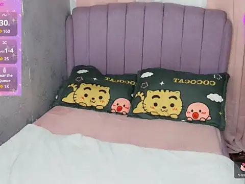 Snapshot of MoaningKylie chatting on 02-06-26, 01:47 MoaningKylie online show from 02-06-26, 01:47