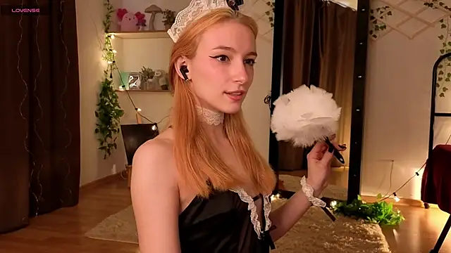 Snapshot of berrry_girl chatting on 05-03-26, 10:21 berrry girl online show from 05-03-26, 10:21