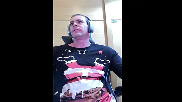 pablodavid15 online show from 11-29-25, 06:05